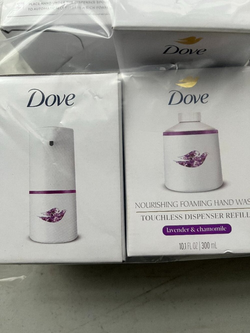 Dove Foaming Handwash Touchless Dispenser PLUS Refill